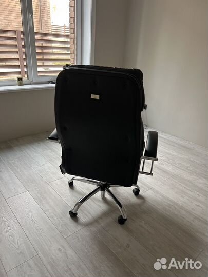 Компьютерное кресло