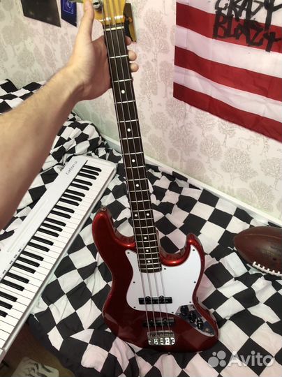 Бас гитара Coolz