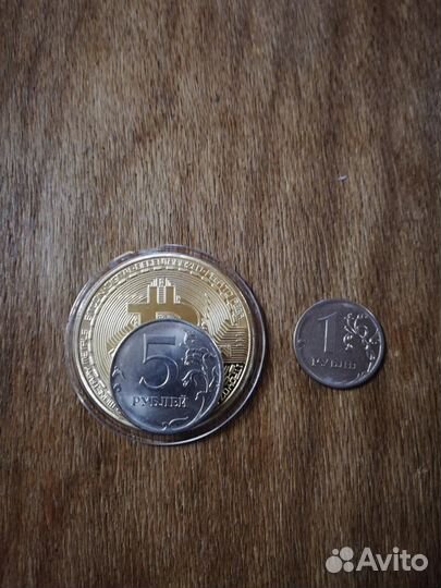 Продам сувенирный Биткоин