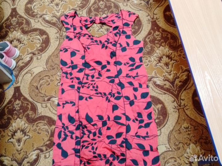 Отдам бесплатно женские вещи 46-48