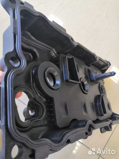 Крышка клапанная правая J32 Z51R VQ35DE 13264JP01A