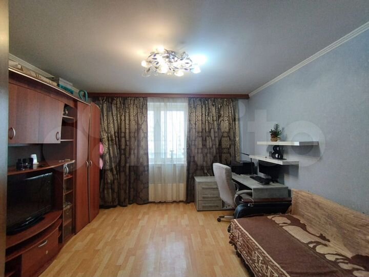 2-к. квартира, 58 м², 4/8 эт.