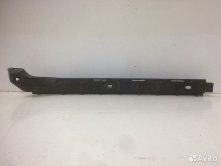 Кронштейн задний правый Skoda Octavia A5 2009-2012