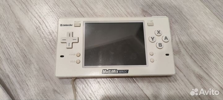 Портативная игровая консоль
