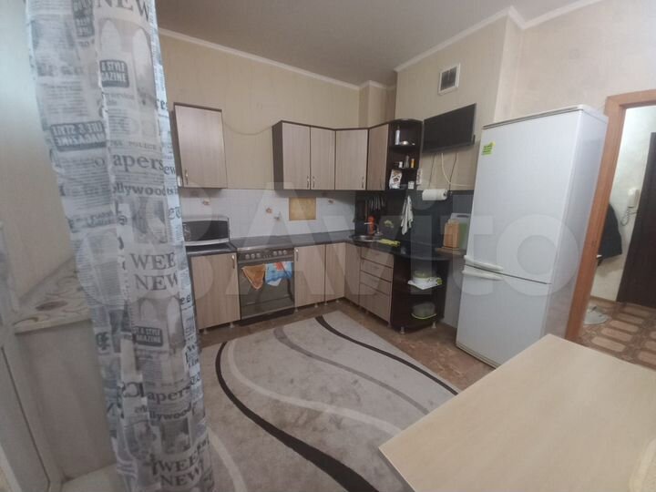 2-к. квартира, 57 м², 6/9 эт.