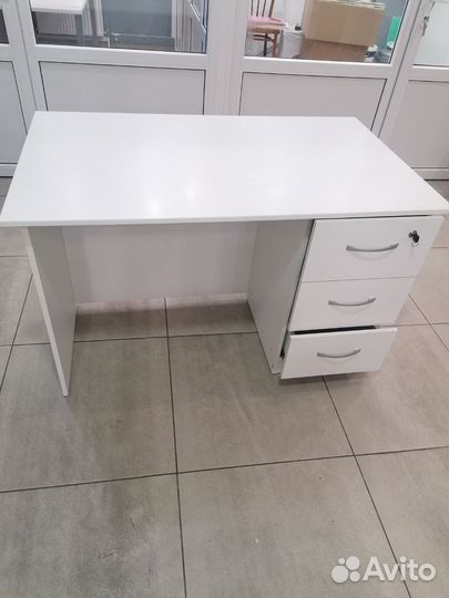 Стол письменный офисный бу