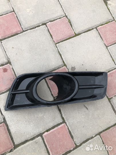 Окантовка птф туманки правая шевроле круз