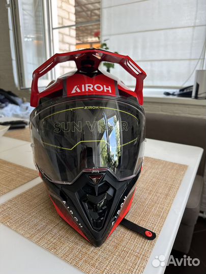 Мотошлем мотард с визором