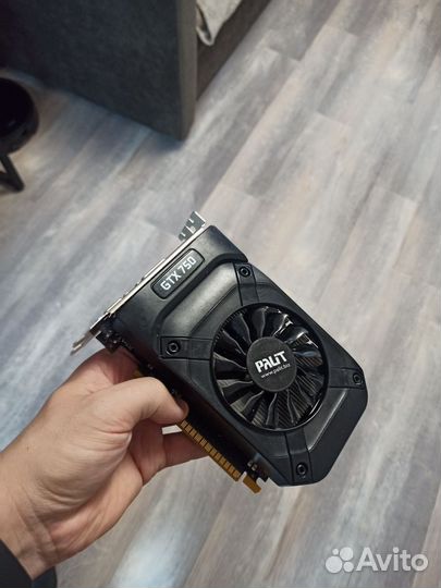 Три видеокарты