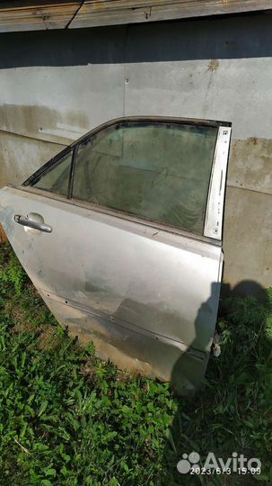 Дверь задняя правая toyota mark2 110 кузов