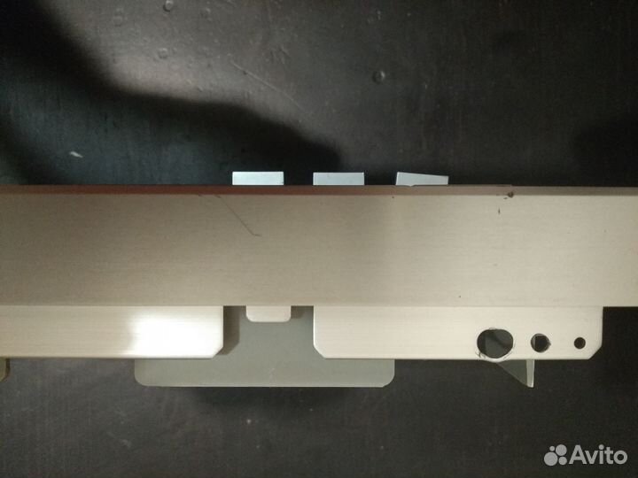 Передняя панель Yamaha A-2000a
