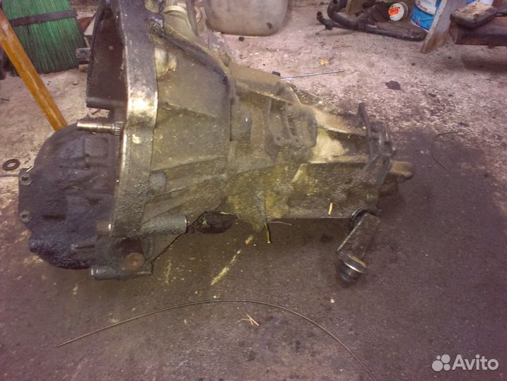 5 МКПП Renault Trafic Opel Arena 2.5D