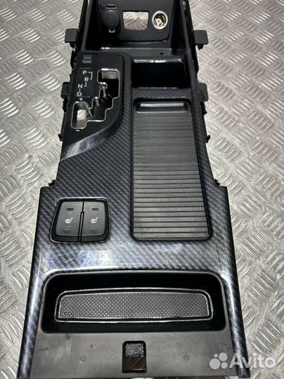 Консоль центральная Hyundai Sonata 6 YN