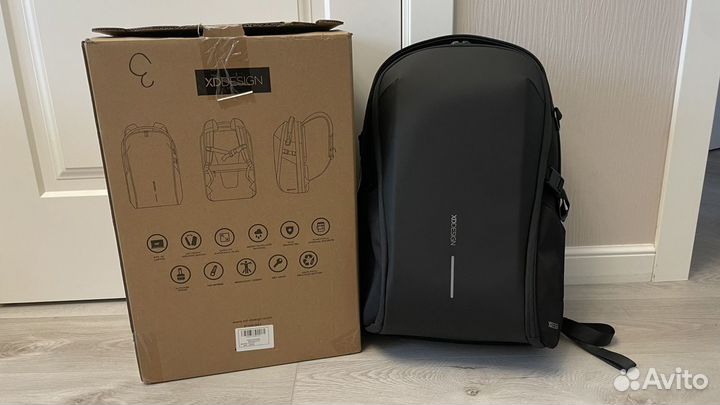 Рюкзак для ноутбука до 16 XD Design Bizz Backpack