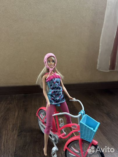 Кукла барби