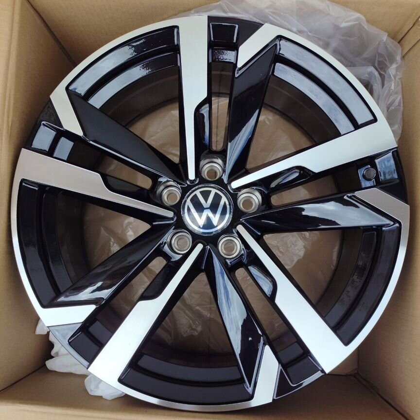 Литые диски Volkswagen 8×R18 5×112