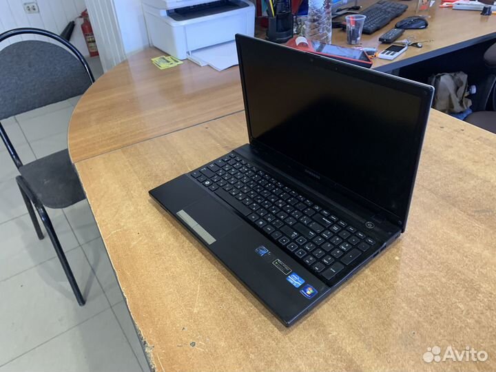 Samsung NP300V5A Core i5-2540M/8G/SSD/GT520M