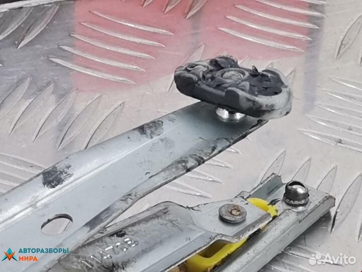 Стеклоподъемник передний левый Opel Corsa C рест