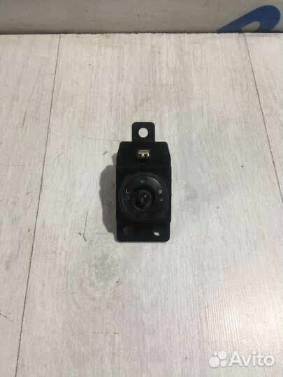 Блок управления зеркалами KIA cerato 2 1.6 мт седа