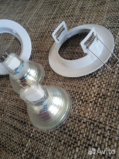 Светильник потолочный встраиваемый