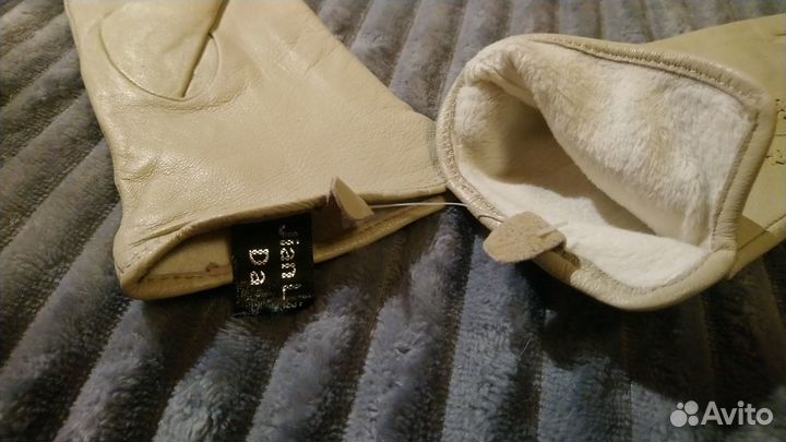 Перчатки женские бежевые