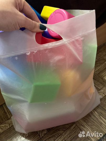 Детские игрушки кубики