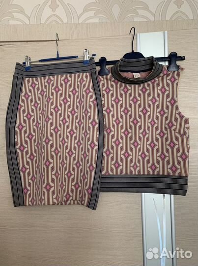 Костюм женский