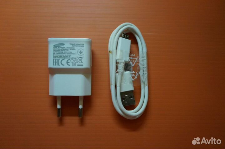 Сетевое зарядное устройство Samsung