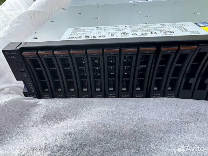 Новая полка ibm lenovo storwize v3700 +1.2tb(10шт)