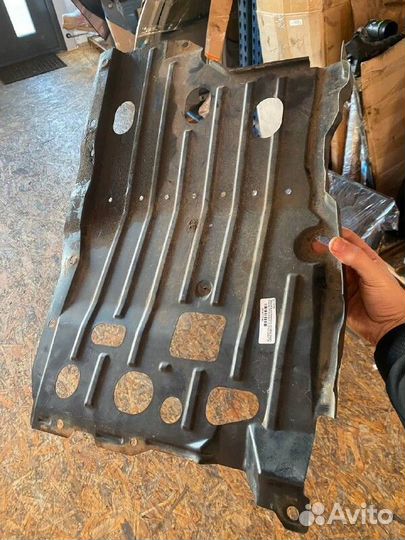 Защита моторного отсека Nissan Primera P12, 2004