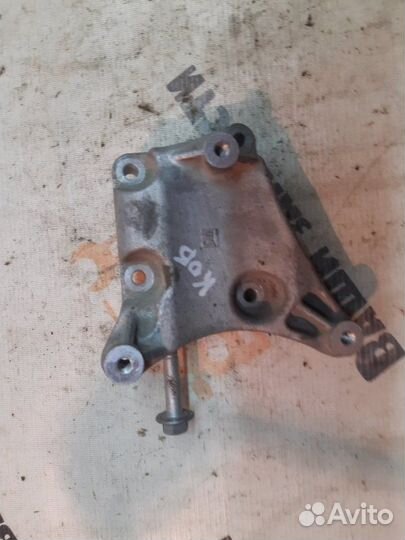 Кронштейн компрессора кондиционера Chevrolet