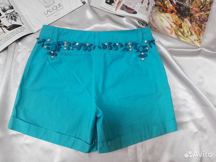 Новые шорты американского бренда 