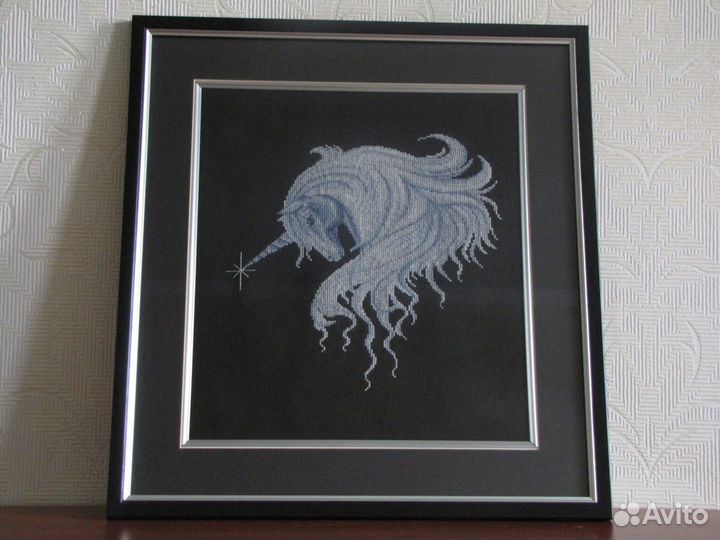 Вышитая крестом картина