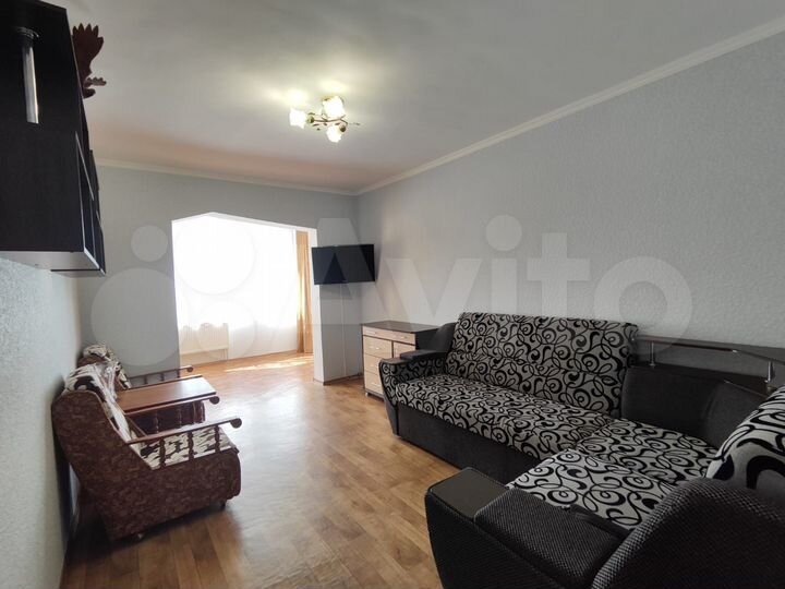 2-к. квартира, 76,5 м², 3/14 эт.