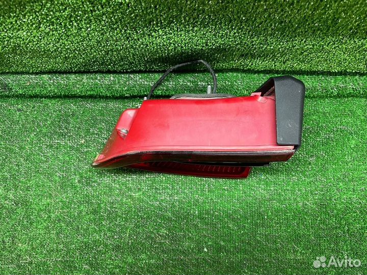 Фонарь крышки багажника правый Porsche Macan 2014