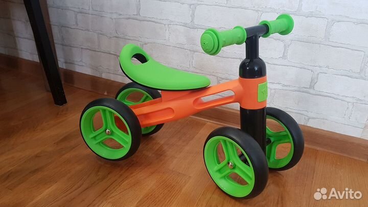 Беговел или велобег для малыша