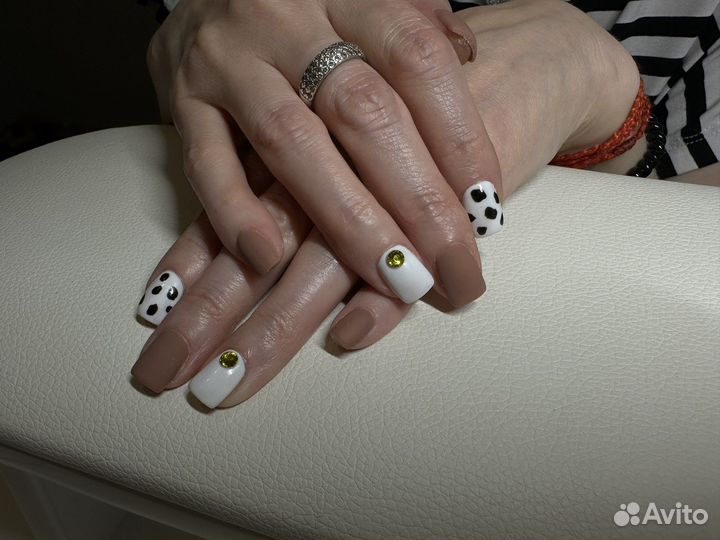 Наращивание ногтей