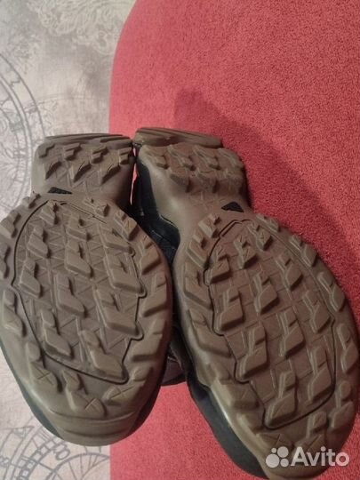 Треккинговые кроссовки Adidas terrex