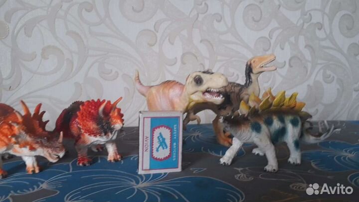 Игрушки динозавры