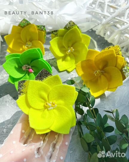 Заколка резинка для волос ручная работа