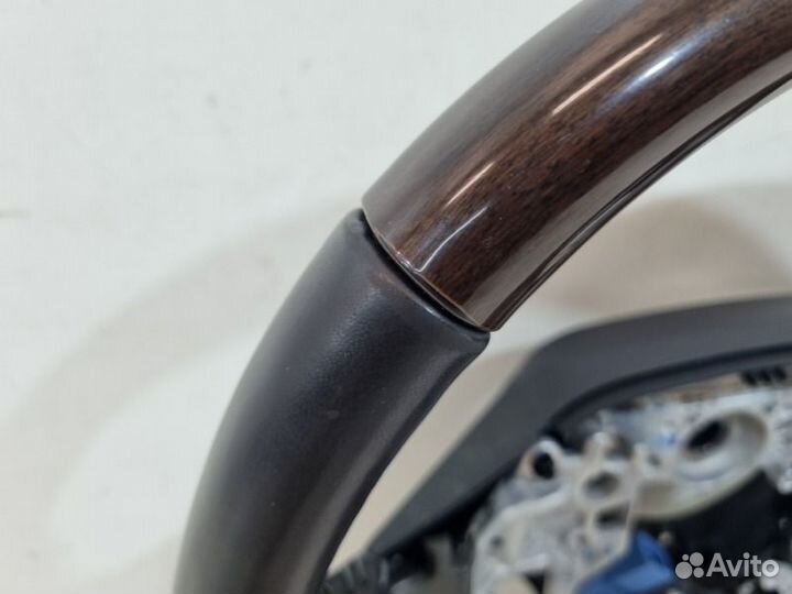 Руль Toyota Land Cruiser 200 2016-2022