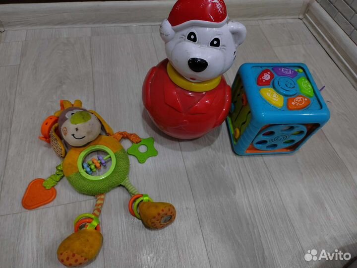 Игрушка неваляшка