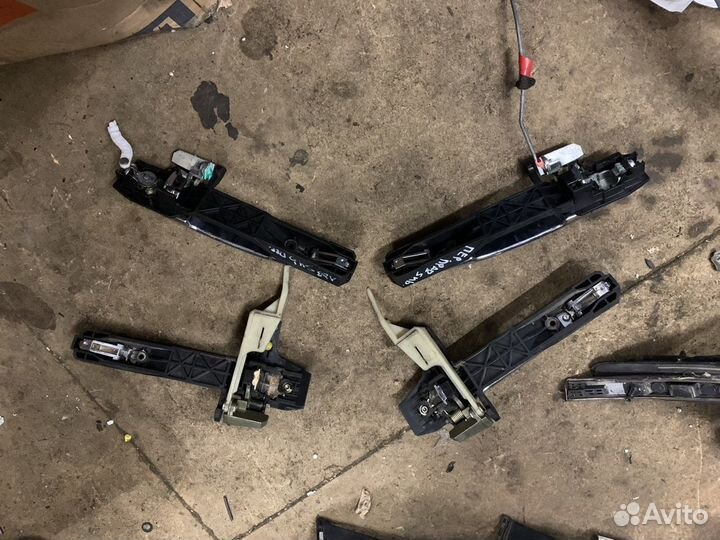 Subaru tribeca ручка двери в сборе