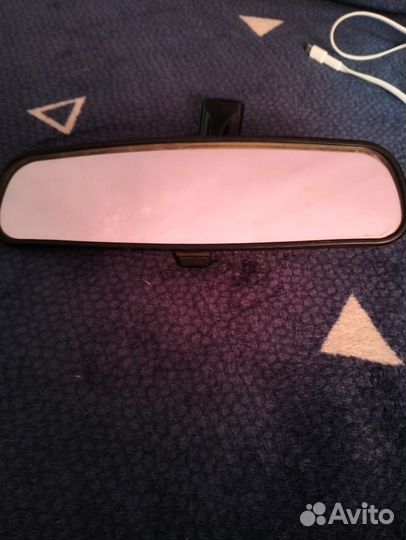 Зеркало заднего вида салонное
