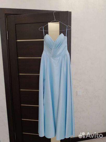 Вечернее платье в пол 44