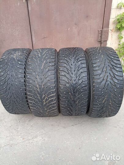 Yokohama Ice Guard IG35 235/45 R18 98T