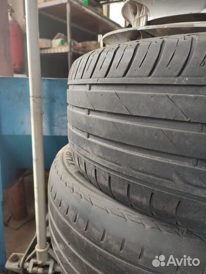 Bridgestone Turanza T001 215/55 R17