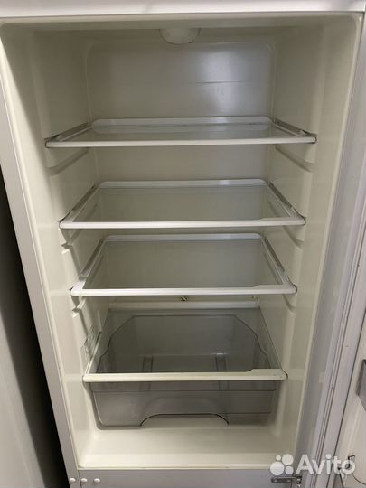 Холодильник Атлант бу двухкамерный