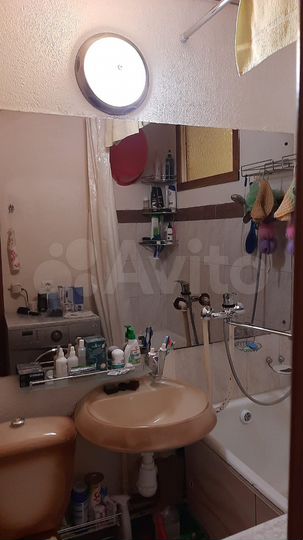 Комната 10 м² в 3-к., 2/5 эт.