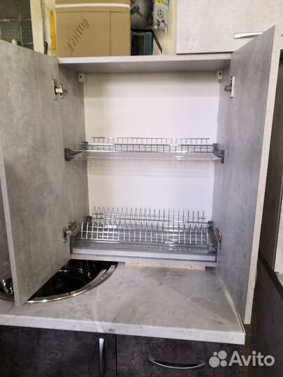 Кухонный гарнитур новый в наличии